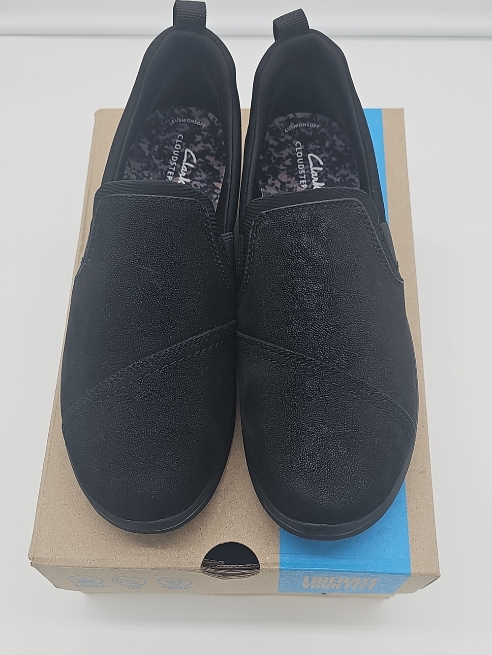 Clarks Women's Black Loafers - Picture 6 of 7